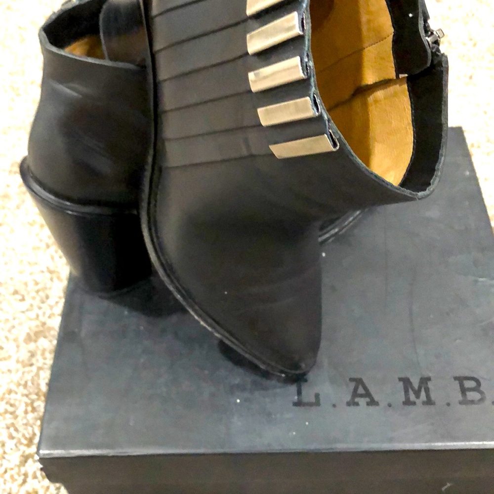 Beautiful black shoe boots Lamb great condition